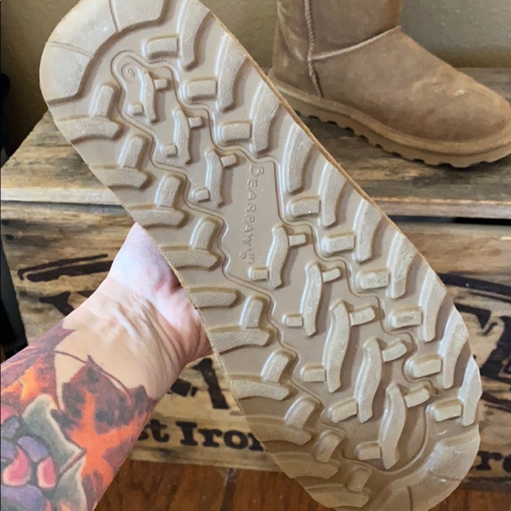 BearPaw’s Brand New - Picture 3 of 3